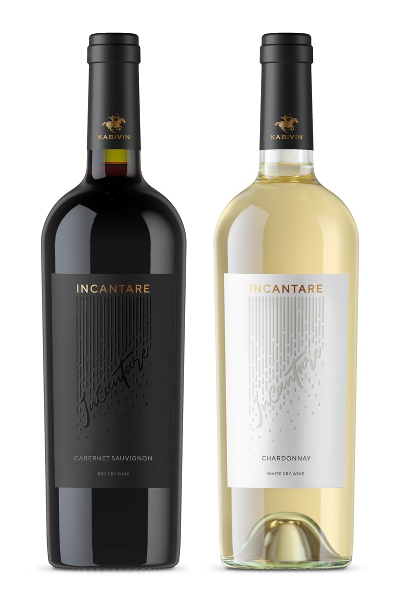 Ekskluzywny zestaw prezentowy z winem, kawą, herbatą, czekoladą i konfiturą malinową - obrazek 2