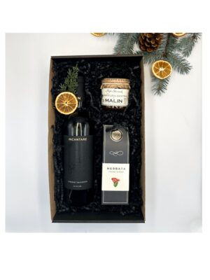 Zestaw prezentowy z winem, herbatą i konfiturą malinową